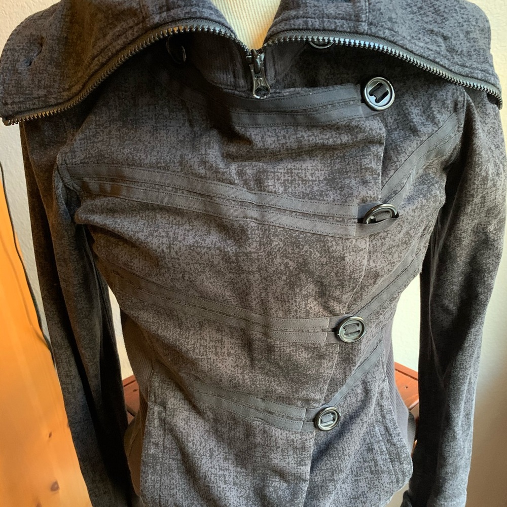 Lululemon jacket